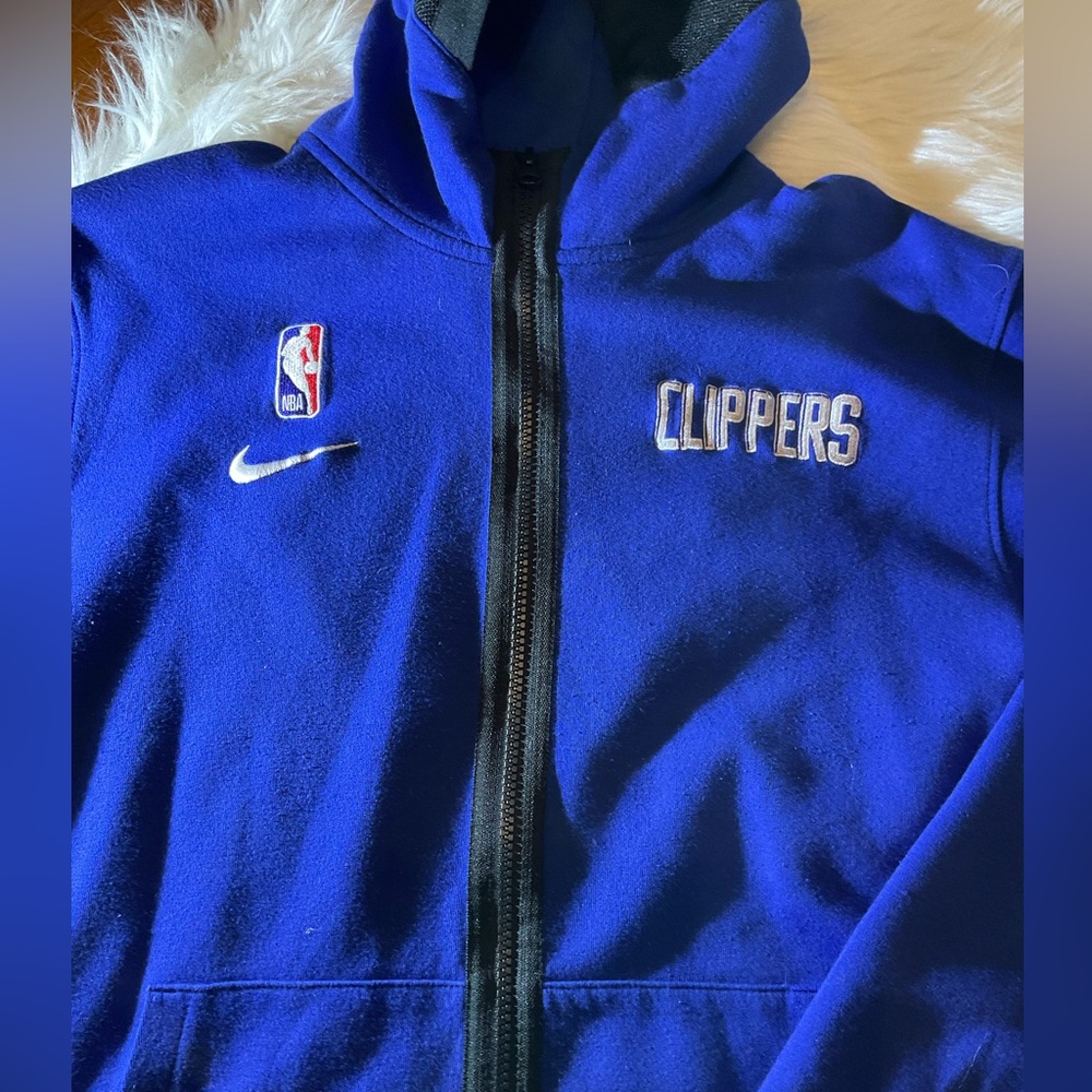 Nike LA Clippers zip up hoodie XL.  Kids
